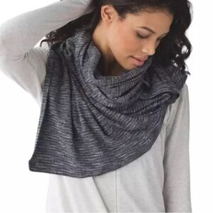 Lululemon Vinyasa Scarf - Coco Pique